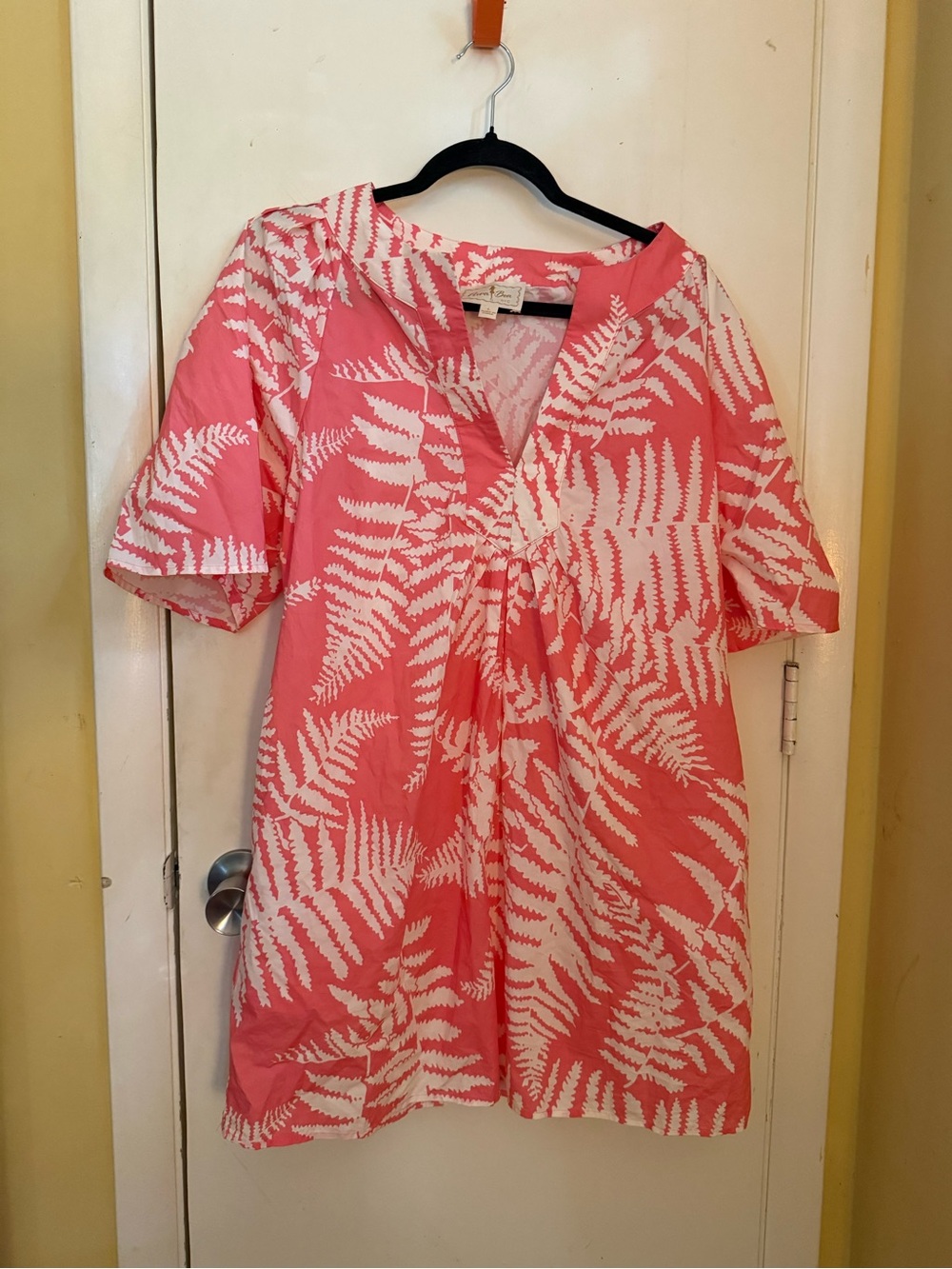 Flora Bea Coral Fern-Print V-Neck Tunic Dress/Cover up